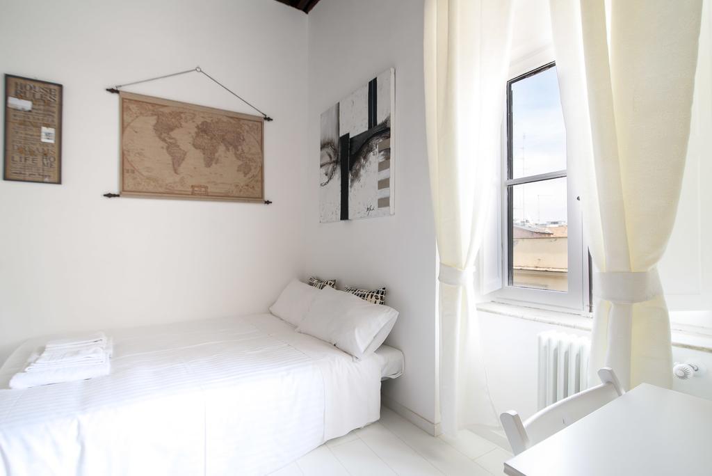 White Ostilia Apartments Rome Exterior photo