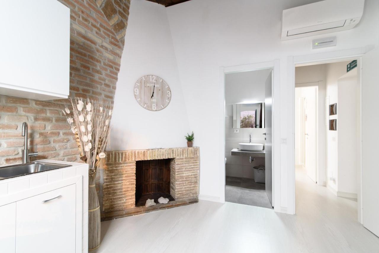 White Ostilia Apartments Rome Exterior photo